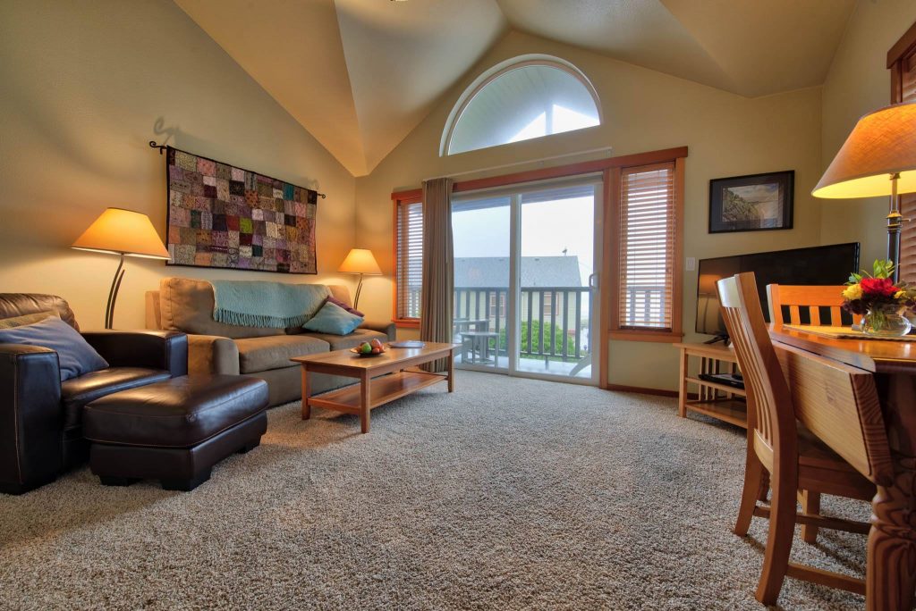 Ocean Inn at Manzanita room five